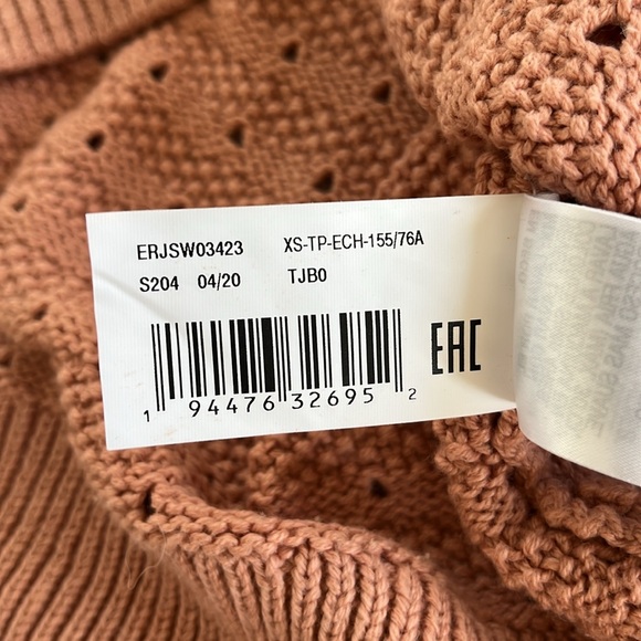 Beachy Roxy Sweater - Picture 4 of 8